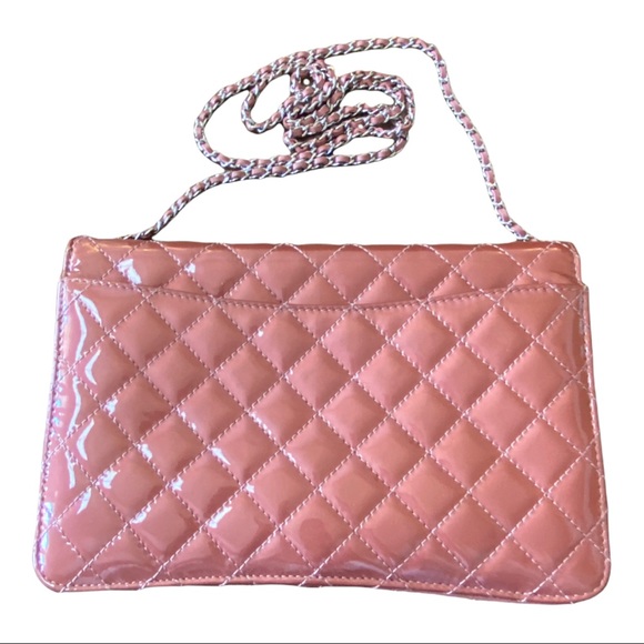 Chanel patent leather pink  purse - Picture 3 of 7